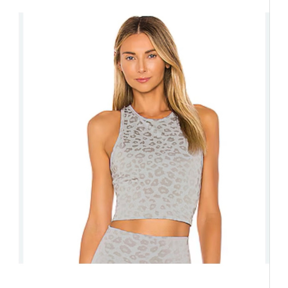 Beyond Yoga Light Gray Leopard Print Crop Tank